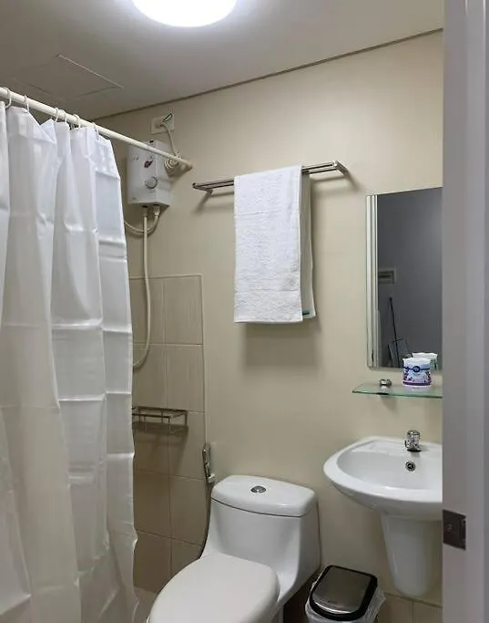 Cozy 1 Bedroom Near Alabang Town Center And Molito With Wifi And Netflix Manila