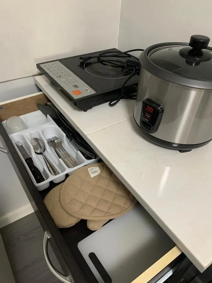 Cozy 1 Bedroom Near Alabang Town Center And Molito With Wifi And Netflix Manila Apartamento